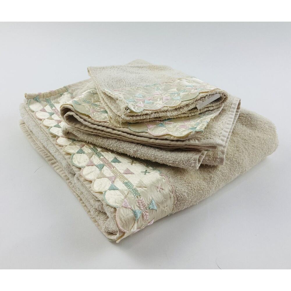 Bathworks Vintage 3 Piece Towel Set Pastel Satin Triangle Barth & Dreyfuss USA
